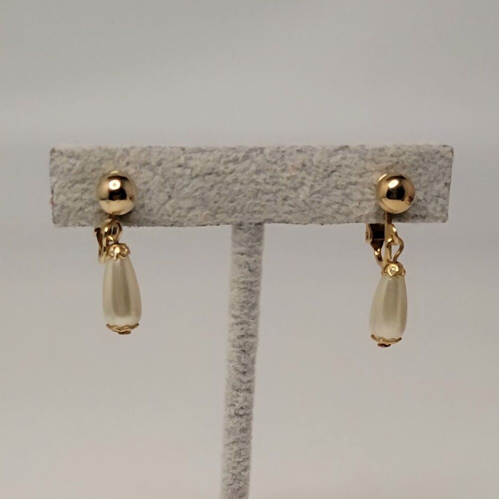 ▪︎Sarah Coventry Earrings